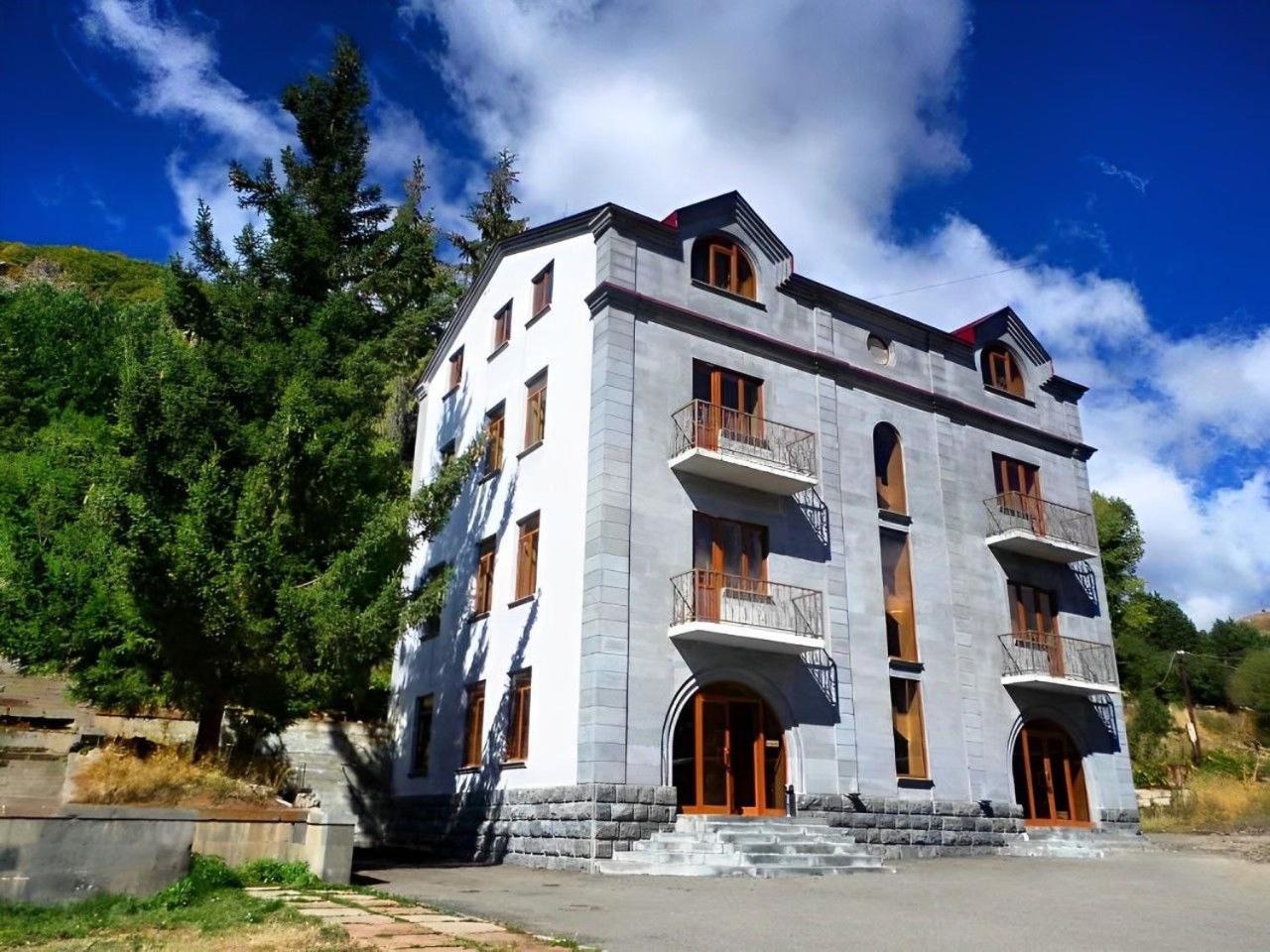 Jermuk Villa Imperial Buitenkant foto
